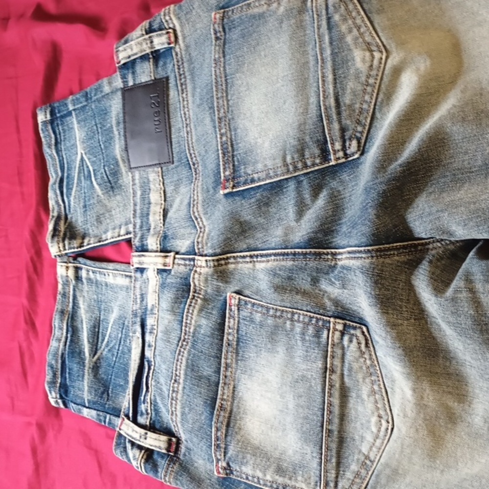 NWT Rue 21 Supreme Flex Blue Distressed Men's Jeans 32/30 Red Detail New 👖 - Picture 12 of 12